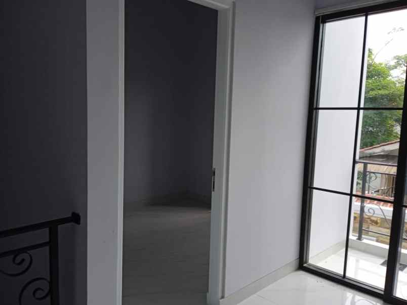 rumah jl paso kec jagakarsa