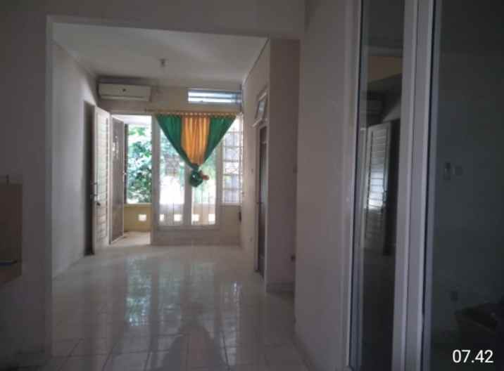 rumah jl permata indah cimanggis