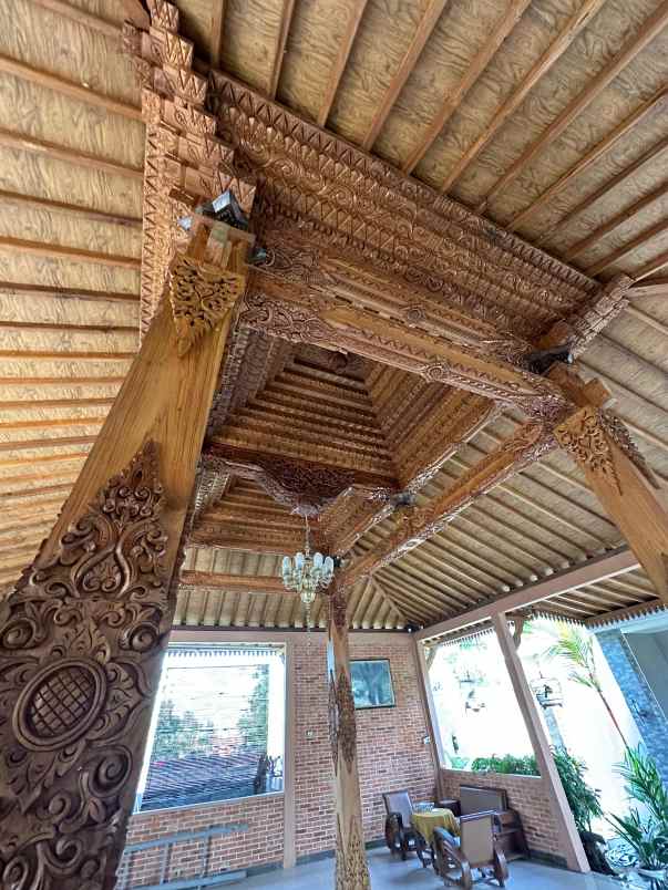 rumah joglo full jati 5 menit ke kampus uii di sleman