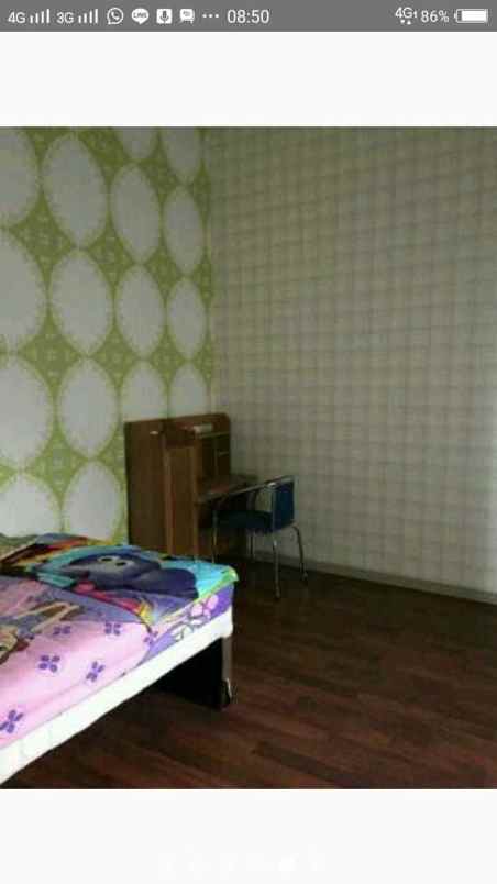 rumah mewah di komplek royal platinum