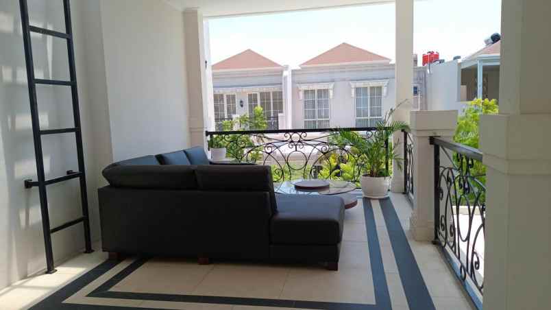 rumah mewah harga murah di cluster elite podomoro park