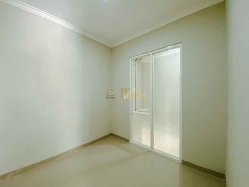 rumah mewah luas semi furnish dekat rsud prambanan