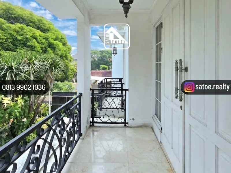 rumah mewah siap huni dalam komplek di pondok indah