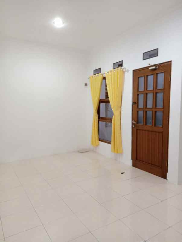 rumah minimalis di sariwangi dekat ke polban ciwaruga