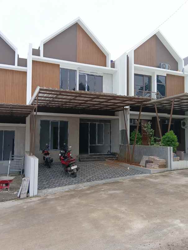 rumah murah dekat kota wisata cibubur