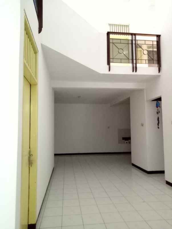 rumah nyaman di wisma permai strategis