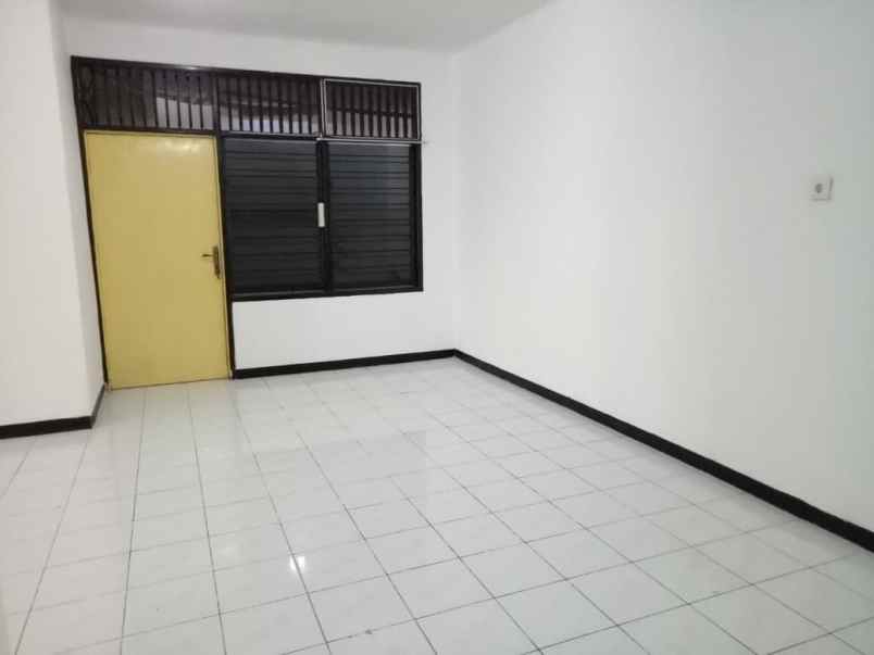 rumah nyaman di wisma permai strategis