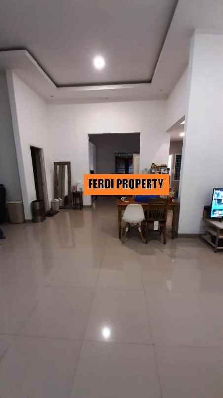 rumah perumahan bukit golf riverside