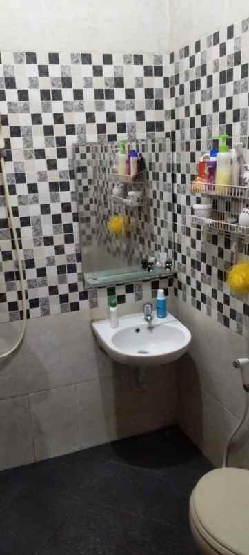 rumah perumahan cibubur country