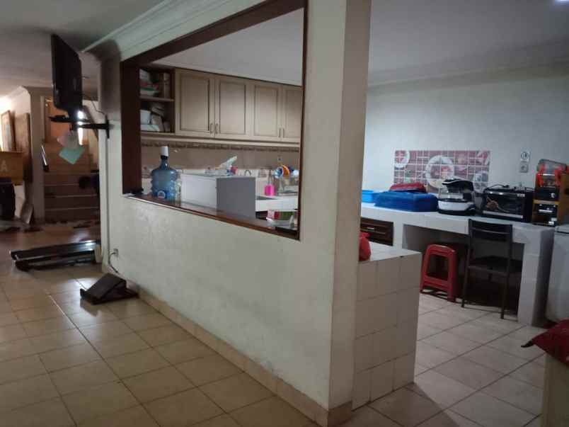 rumah raffles hills jl aternatif