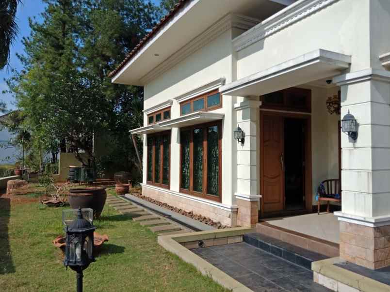 rumah raffles hills jl aternatif