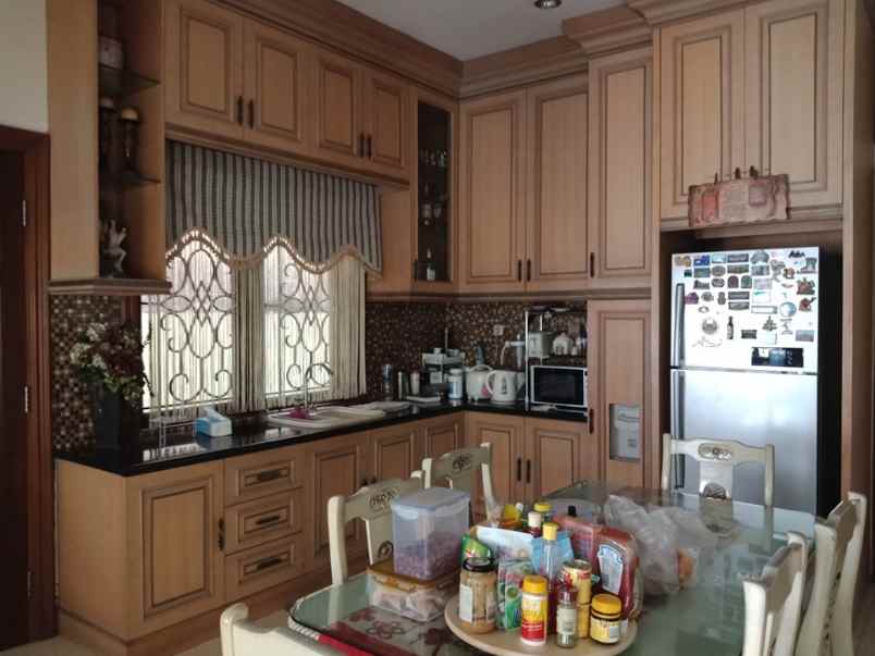 rumah raffles hills jl aternatif