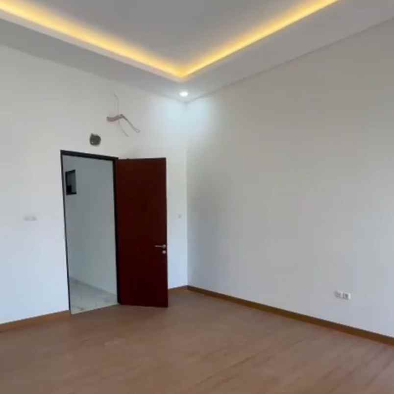 rumah ready nirwana eksekutif dekat merr tol upn