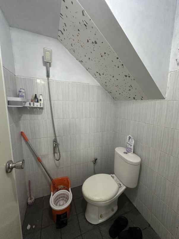 rumah ready serua ciputat bonus furnished