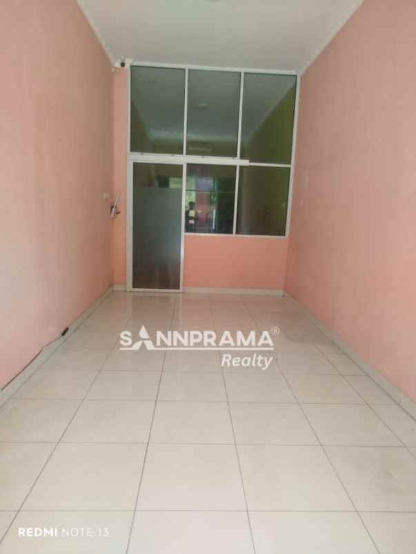 rumah second 2 lantai di villa pertiwi cilodong depok