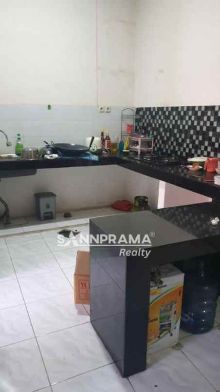 rumah second 2 lantai di villa pertiwi cilodong depok