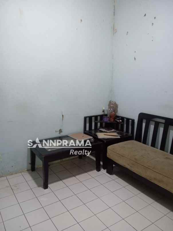 rumah seken dalam perumahan nuri bintaro ash