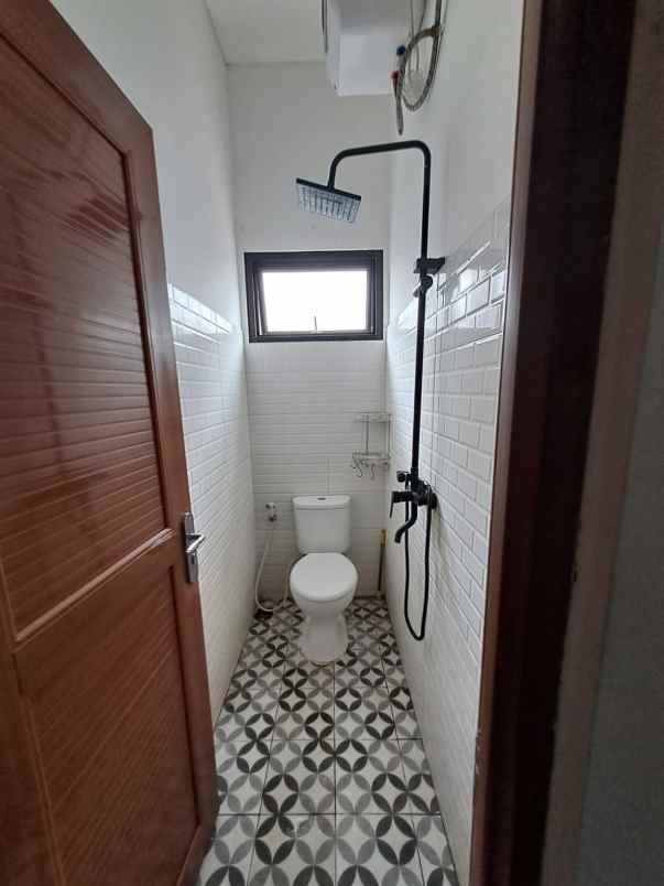 rumah siap huni dan strategis di cimanggis depok