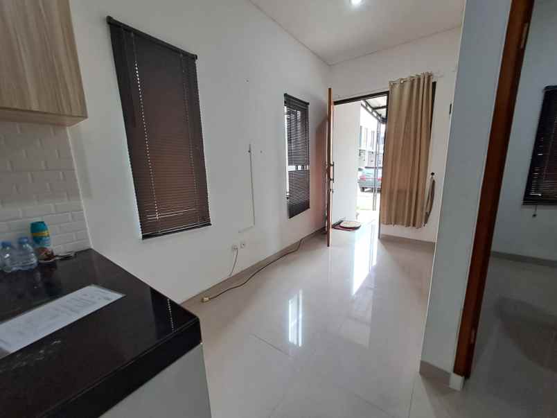 rumah siap huni dan strategis di cimanggis depok