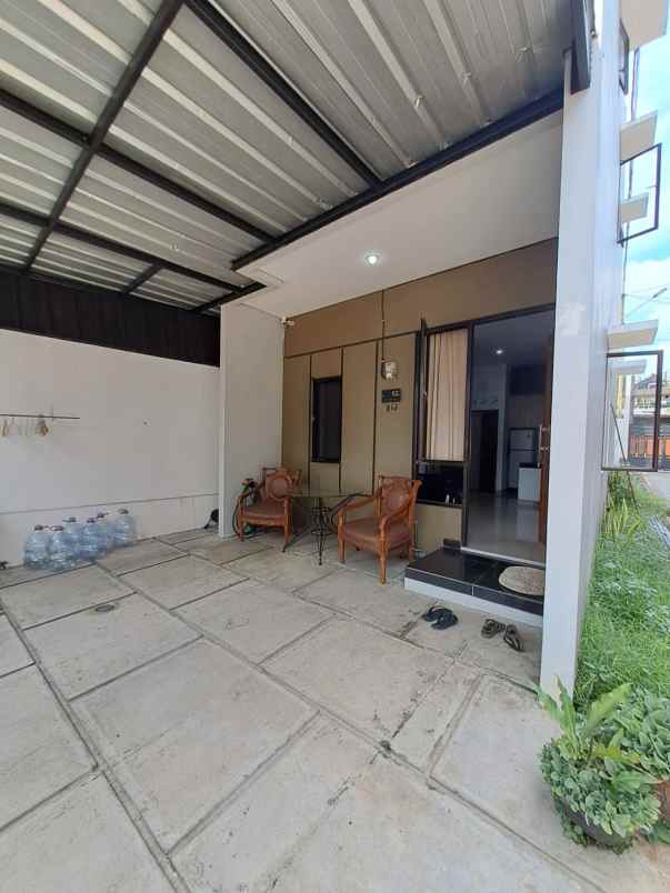 rumah siap huni dan strategis di cimanggis depok