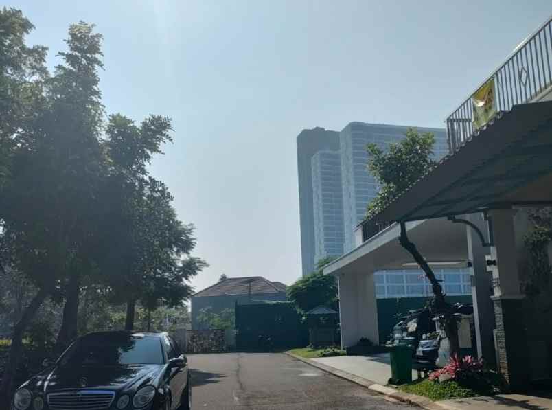 rumah siap huni dijual di perumahan alam sutera