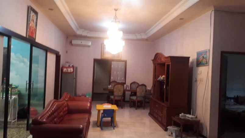 rumah siap huni lokasi poros jalan besar sawojajar