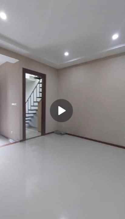 rumah terawat apik di pondok bambu duren sawit