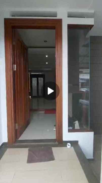 rumah terawat apik di pondok bambu duren sawit