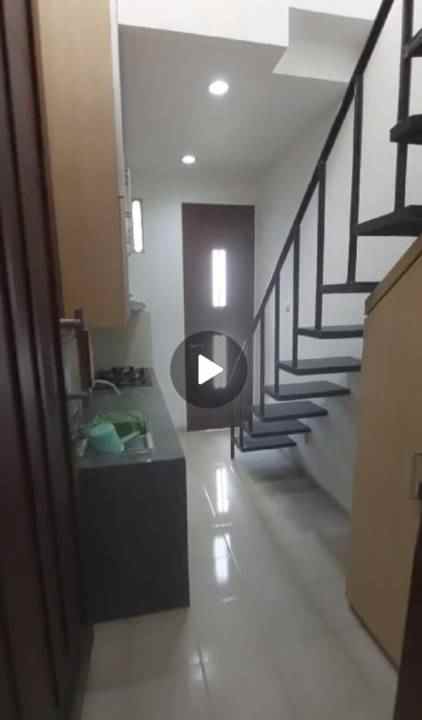 rumah terawat apik di pondok bambu duren sawit