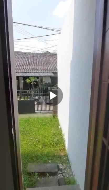 rumah terawat apik di pondok bambu duren sawit