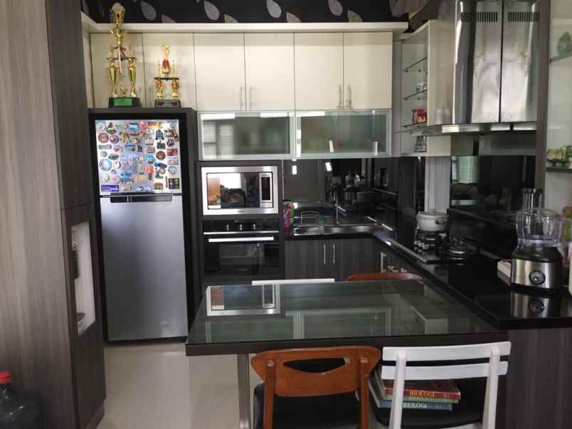 rumah view gunung manglayang