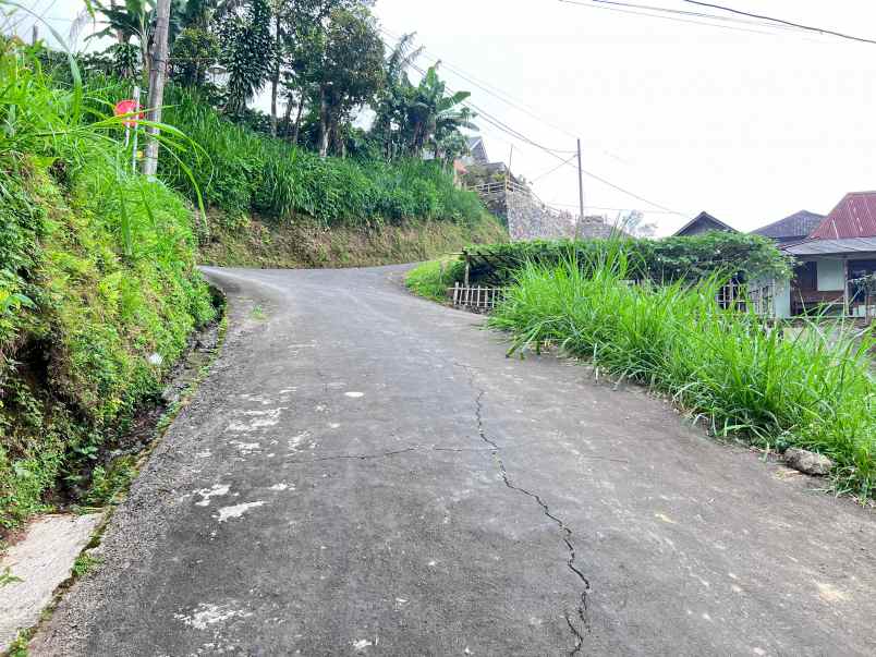 rumah villa mewah 2 lantai kemuning karanganyar