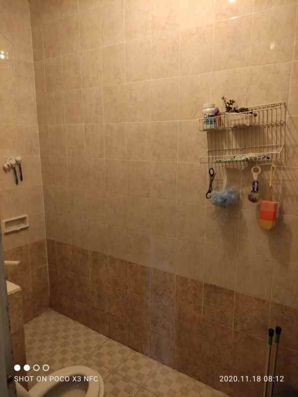 rumah villa permata gading