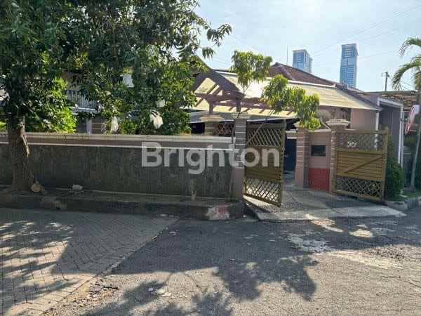 rumah wisma permai sangat2 dekat galaxy mall surabaya
