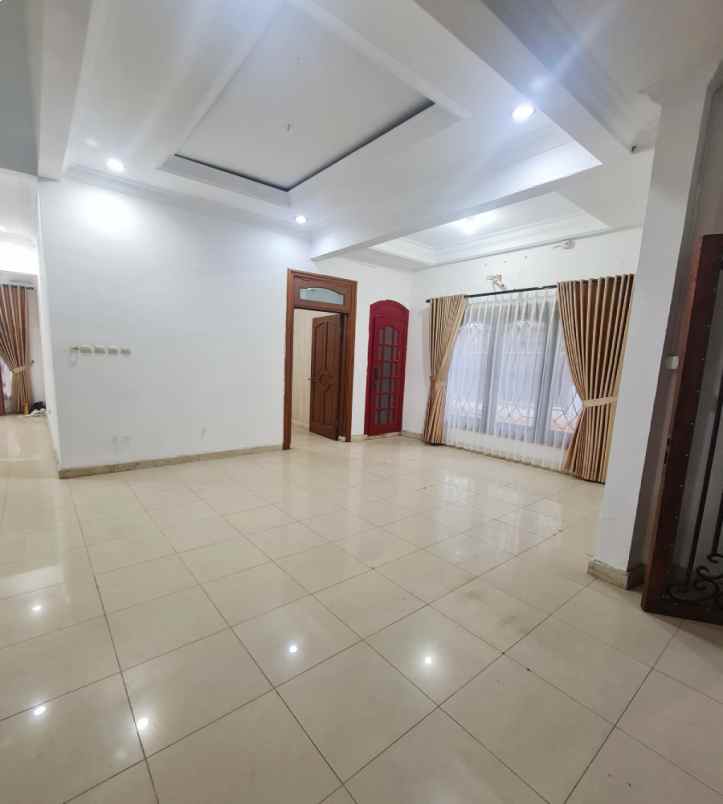 sewa rumah di kelapa gading dekat mall kelapa gading