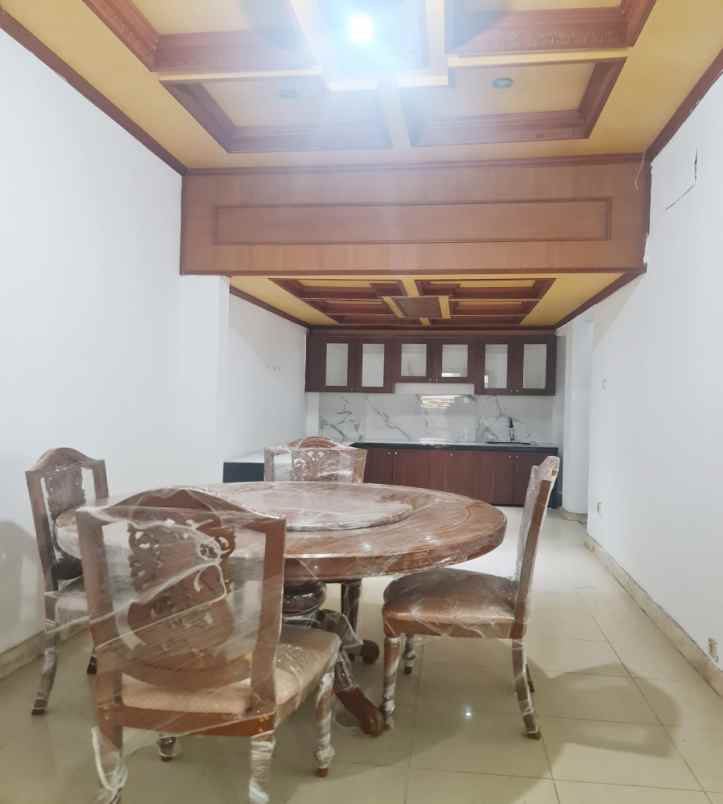sewa rumah di kelapa gading dekat mall kelapa gading