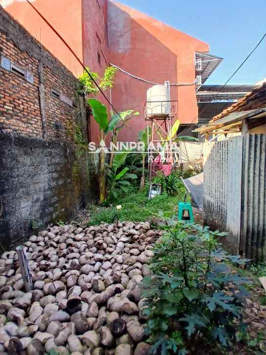 tanah strategis ada rumah lama di pitara depok