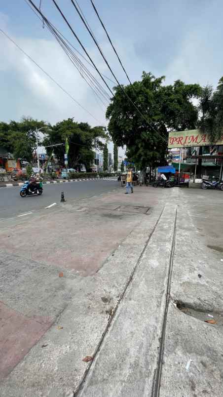 tanah super strategis bonus bangunan di meruya utara