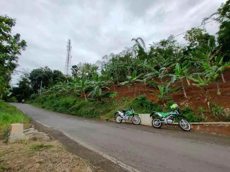 tanah tepi jl raya kerjo