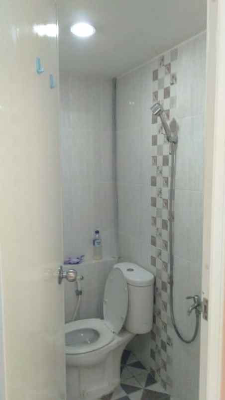 the green pramuka second furnish free wallpaper