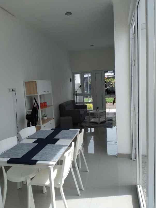 townhouse pondon aren nyaman dan strategis