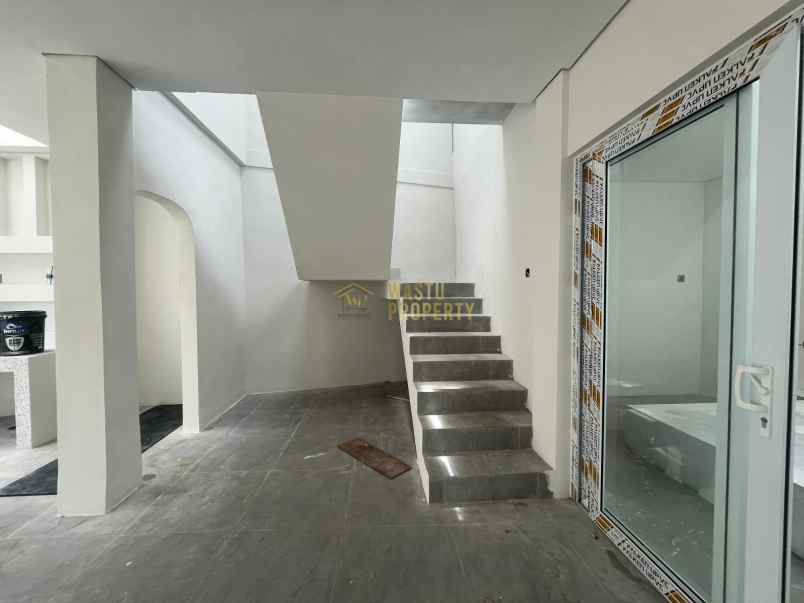 villa modern private pool di kawasan palagan sleman