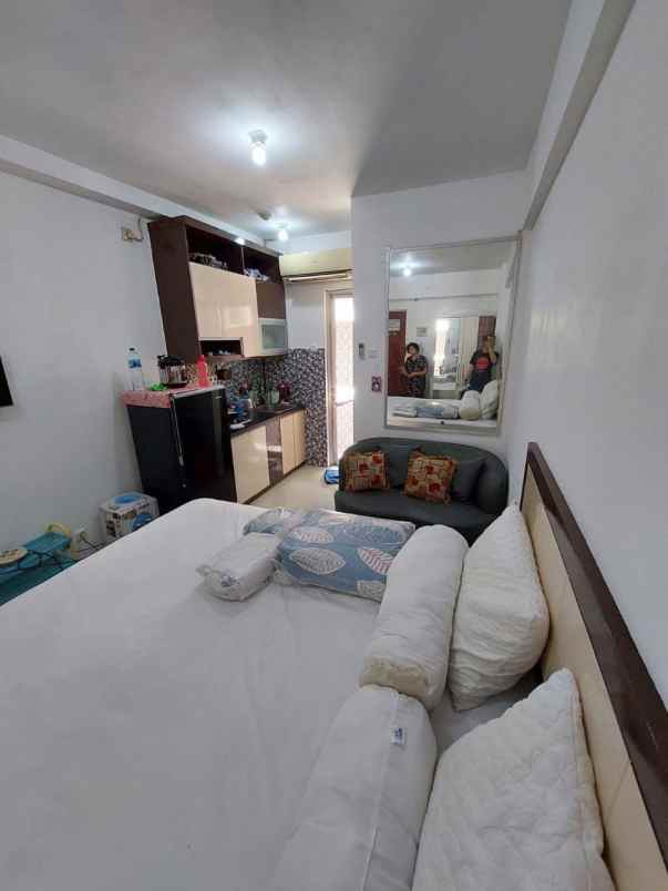 apartemen gunawangsa manyar view kolam renang