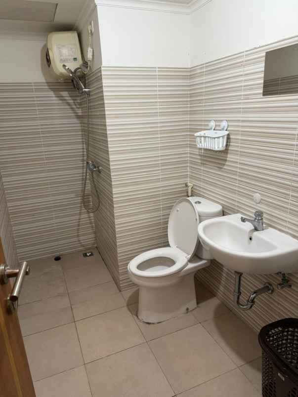 apartemen puncak bukit golf tower a siap huni