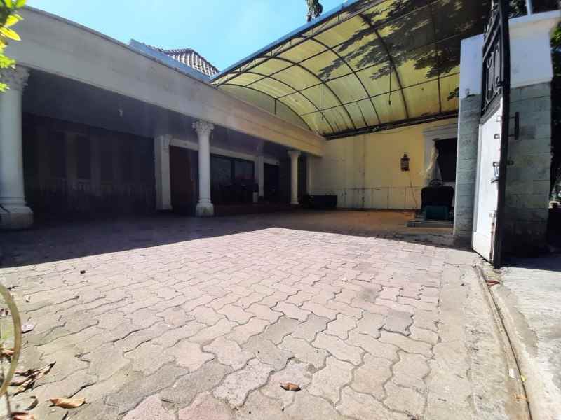 bangunan komersial surabaya pusat jln polisi istimewa