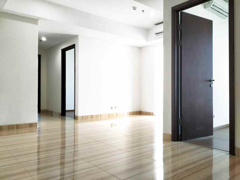 buyer only grand sungkono lagoon 3 br view city pool