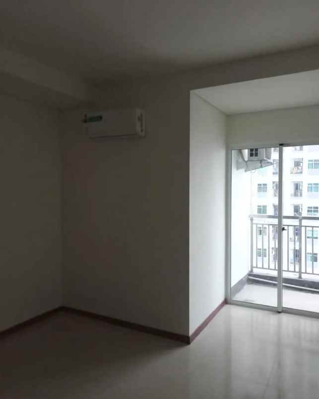 condo greenbay pluit tower l kondisi rapi