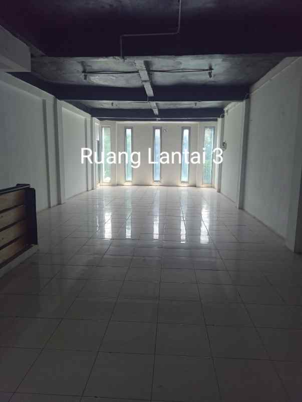 di kontrakan ruko bisnis ciputat tangsel