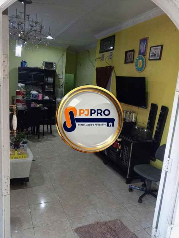 dijual 1 unit rumah di perum mustika karang satria
