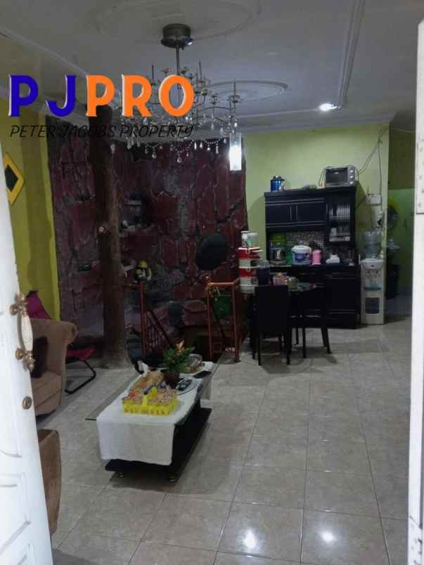 dijual 1 unit rumah di perum mustika karang satria